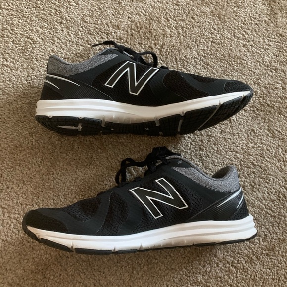 635 v2 lightweight running shoe